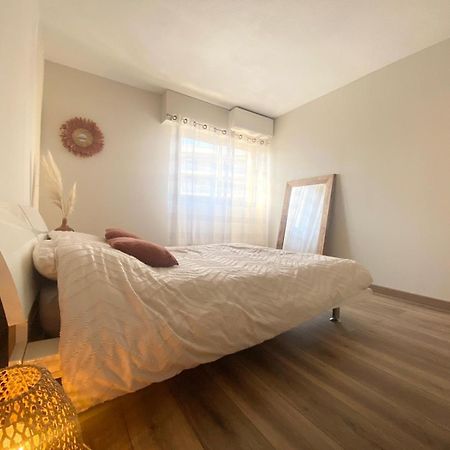 Apartment Antibes City-Center & Port Extérieur photo