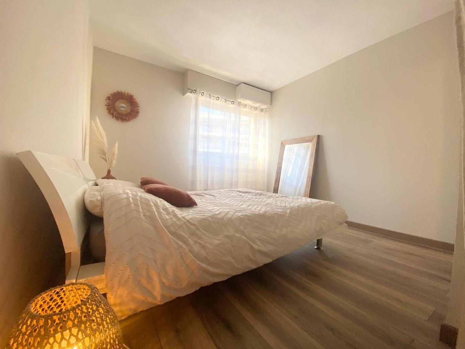 Apartment Antibes City-Center & Port Extérieur photo