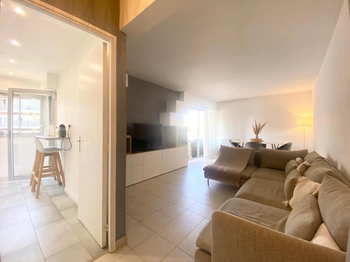 Apartment Antibes City-Center & Port Extérieur photo